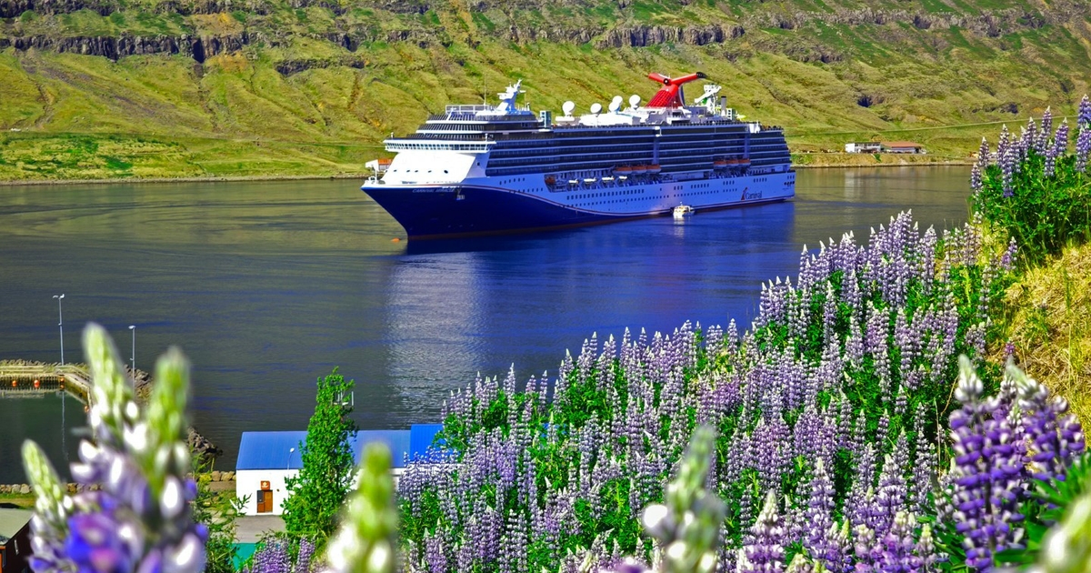Carnival Miracle in